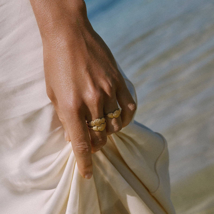 Almé Shell Ring