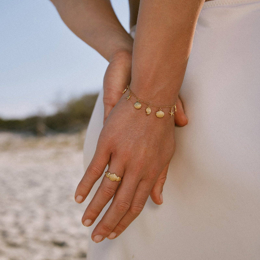 Almé Shell Ring
