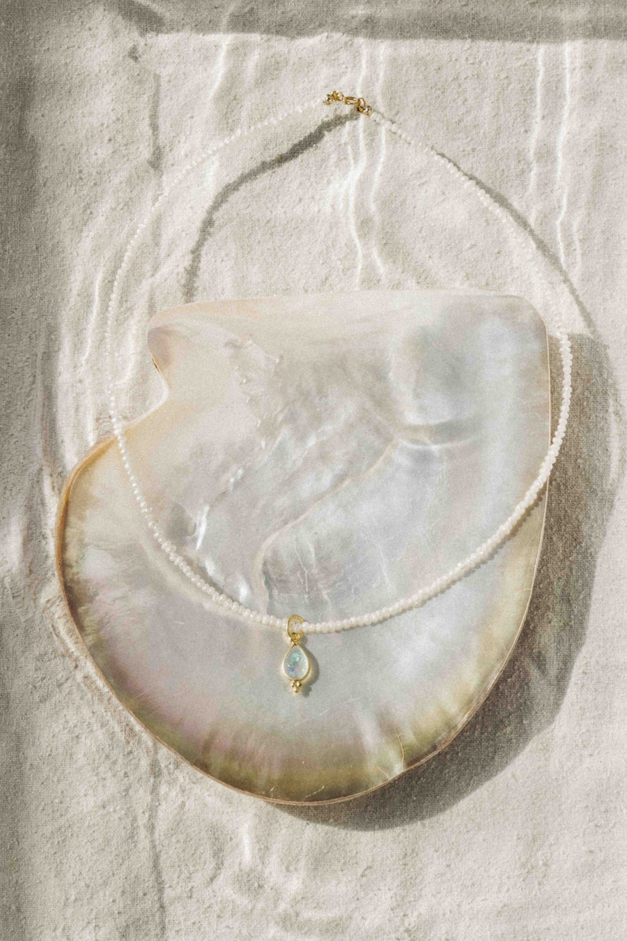 Donna Italiana Jewelry Gold / 15 Inches 9K Divine Opal Necklace