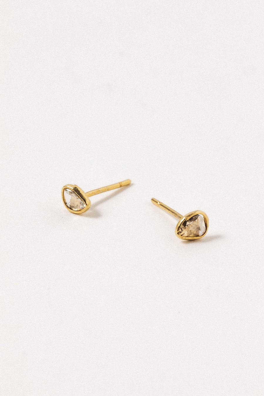 Anirudh Gems Jewelry Gold / Diamond 9kt Diamond Slice Studs
