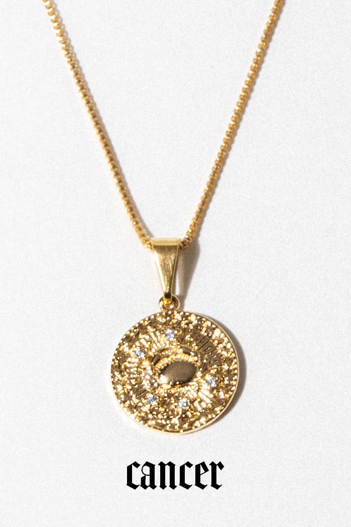 Dona Italia Jewelry Cancer / Gold / 18 Inches Astrology Necklace