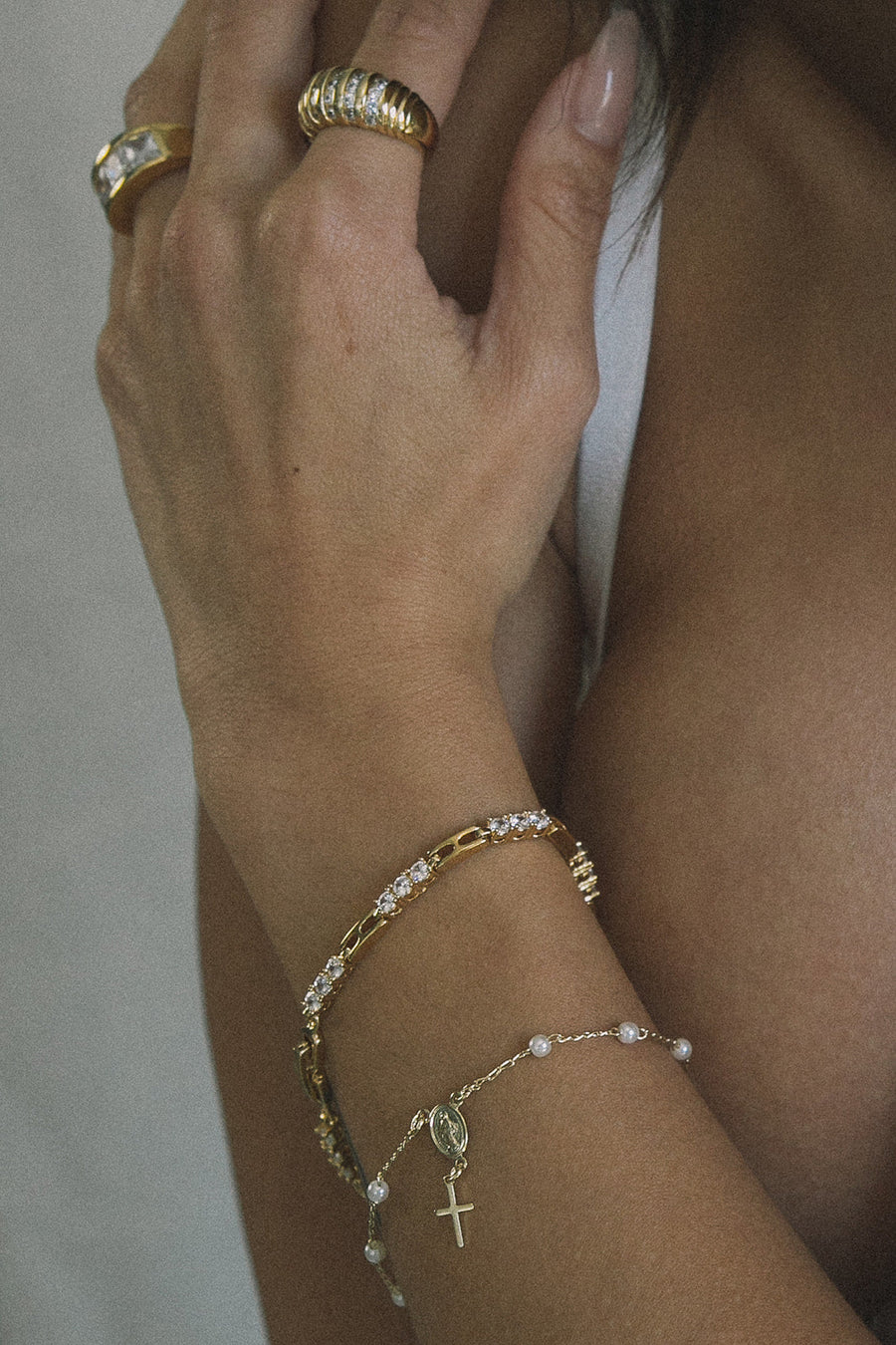 Dona Italia Jewelry Gold / 7.5 Inches Holy Rosary Pearl Bracelet