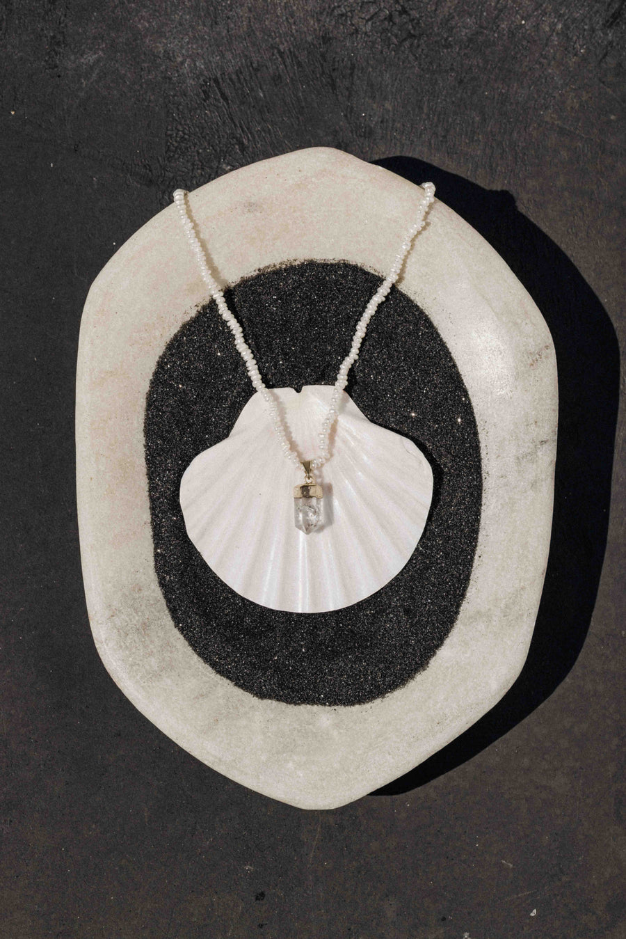 DLUXCA Jewelry Gold / 14 Inches Ivory Channel Quartz Necklace