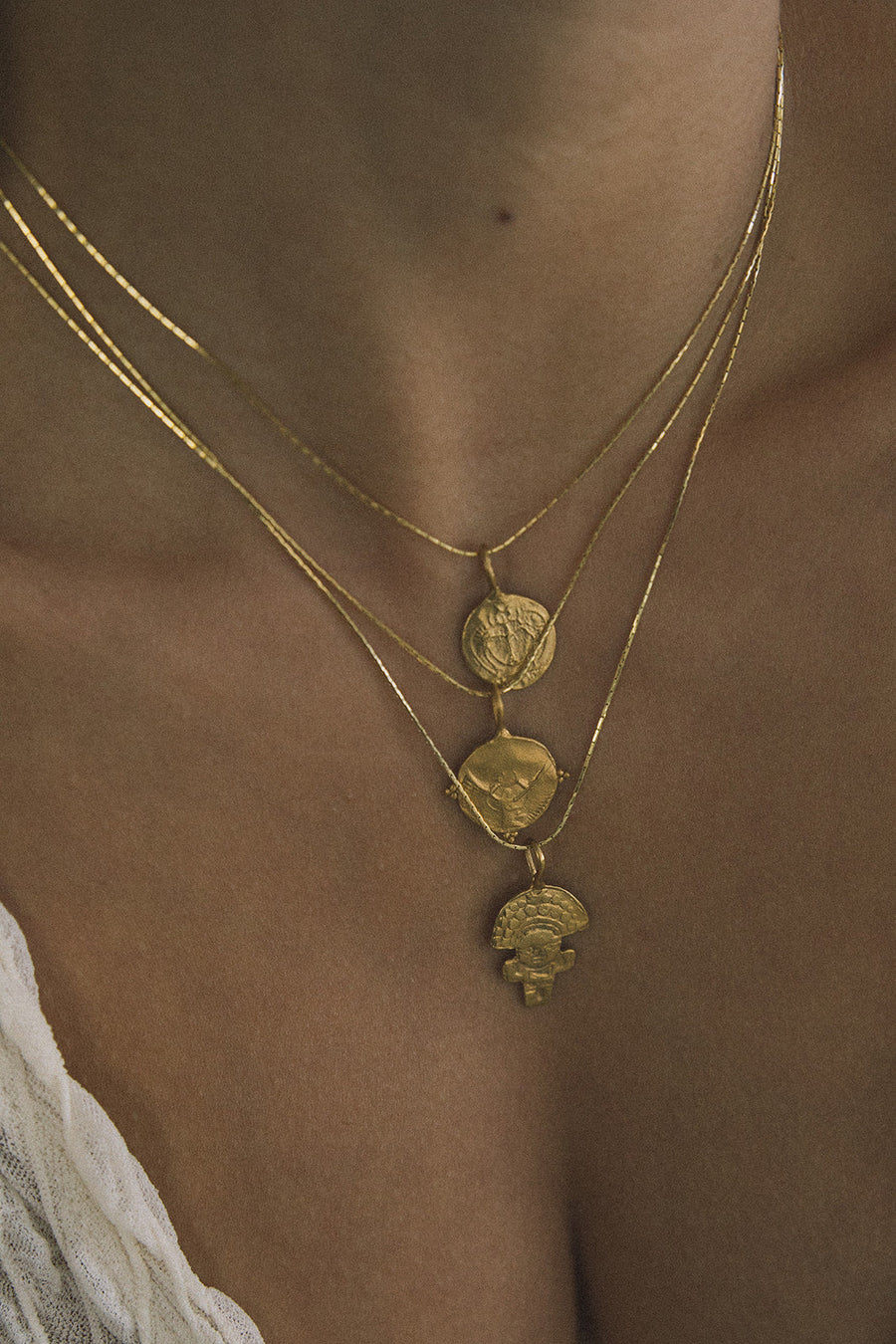 JUNO Necklaces Gold / 16 Inches Khepri Scarab Coin Necklace