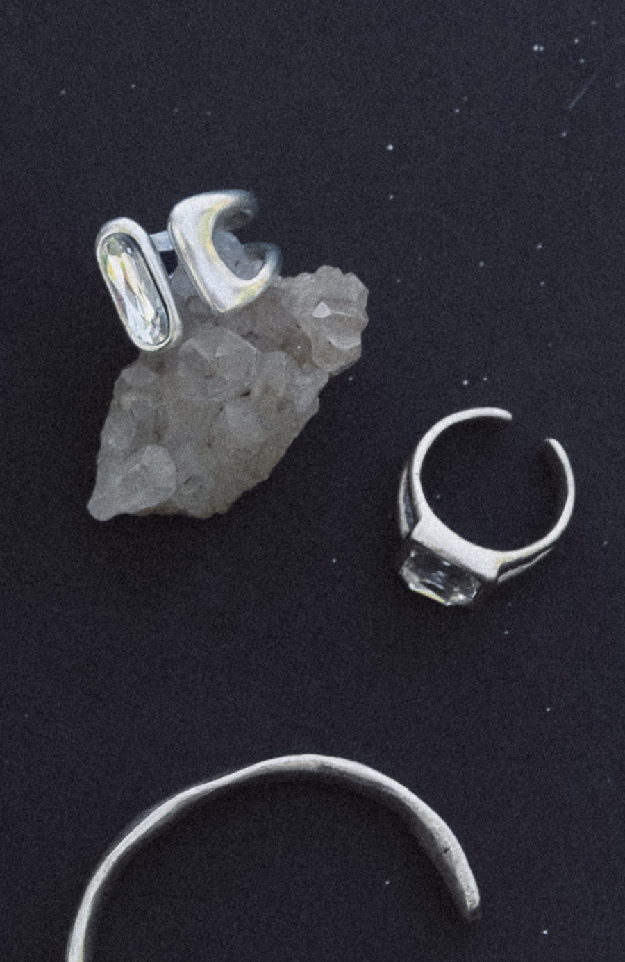 Chanour Ring Portal Crystal Ring